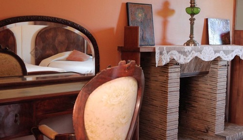 Suite, baño privado, vistas al jardín