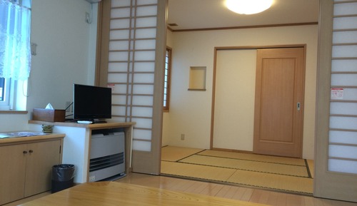 Habitación tradicional, baño compartido, en edificio anexo (Japanese Style)
