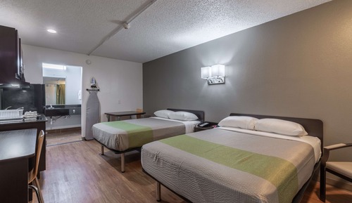 Habitación estándar, 2 camas dobles, accesible para personas con discapacidad, no fumadores