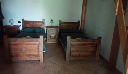 Habitación con 2 camas individuales