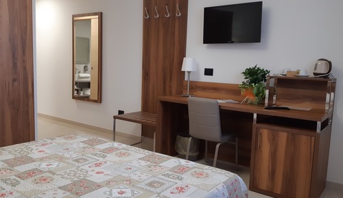 Habitación estándar con 1 cama doble o 2 individuales