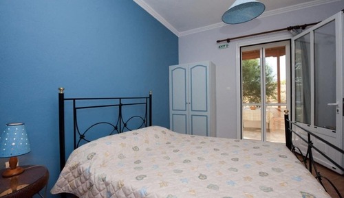 Estudio, vistas al mar
