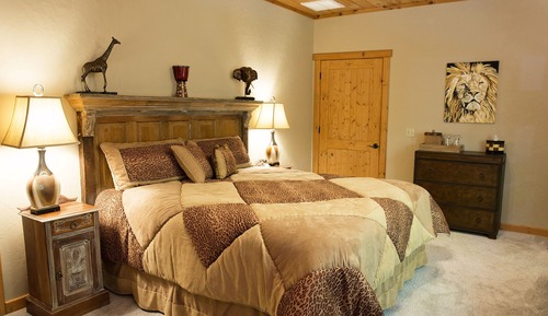 Habitación Deluxe, 1 cama de matrimonio grande, bañera de hidromasaje, vistas al jardín