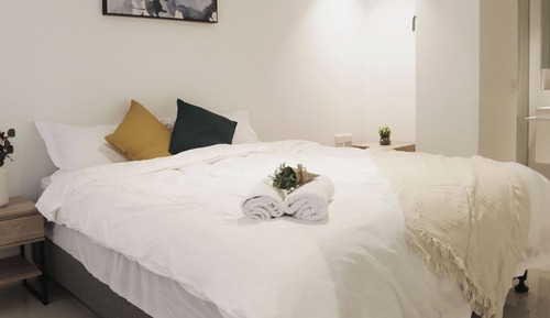 Apartamento familiar, varias camas, 2 baños, vistas a la ciudad (#915)