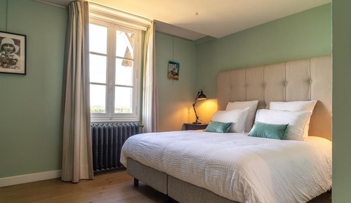 Habitación doble, 1 cama de matrimonio grande, mirando al mar