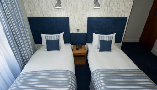 Habitación estándar con 2 camas individuales