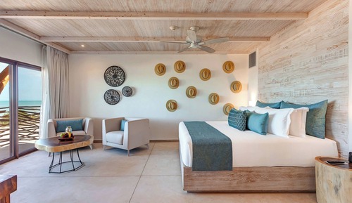 Premium Junior Suite Ocean Front