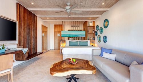 Deluxe Junior Suite Partial Ocean View