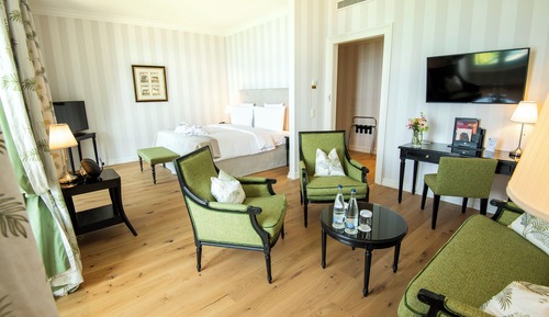 Suite junior, vistas al lago