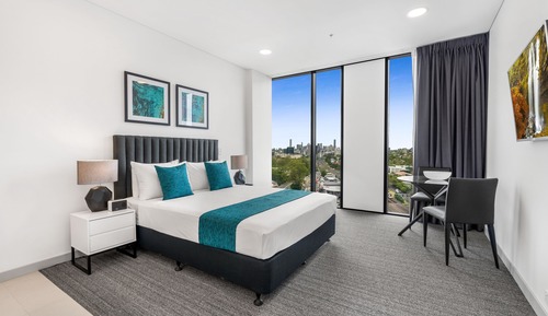 Suite estudio Confort, 1 cama de matrimonio, cocina básica, vistas a la ciudad