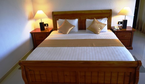 Habitación Deluxe con 1 cama doble o 2 individuales, 1 habitación, baño privado, vistas a la montaña