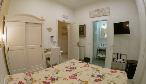 Habitación económica doble, no fumadores, baño privado