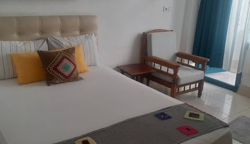 Habitación estándar con 1 cama doble o 2 individuales