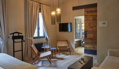 Suite junior, 1 cama de matrimonio grande con sofá cama, vistas al jardín