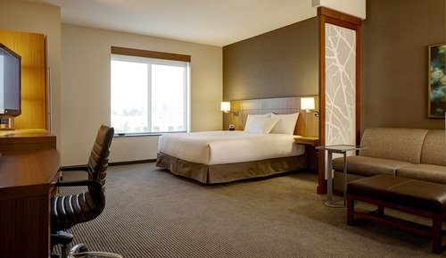 Habitación, accesible para personas con discapacidad (2 Queen Beds with Sofa Bed, Shower)