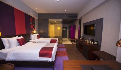 Executive Club Twin Room Non Smoking | Club Lounge Access