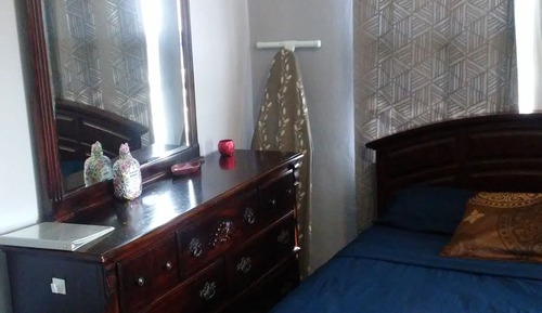 Apartamento clásico, cocina básica (Studio)