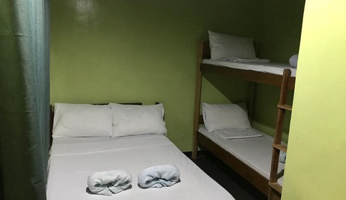 Quadruple Room (Aircon)