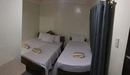 Triple Room (Fan)