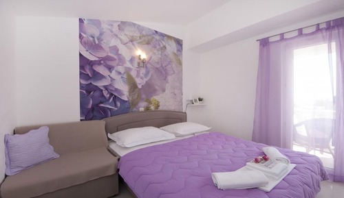 Estudio (Studio Apt with Terrace and Sea View)
