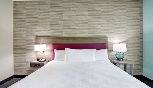 Suite, 1 cama de matrimonio grande, accesible para personas con discapacidad (Roll-In Shower)