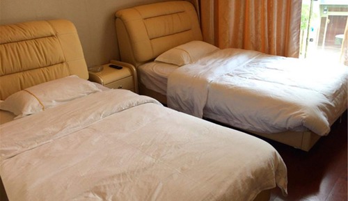 Senior Villa, 10 Bedrooms