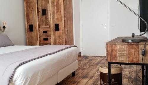 Habitación Confort con 1 cama doble o 2 individuales