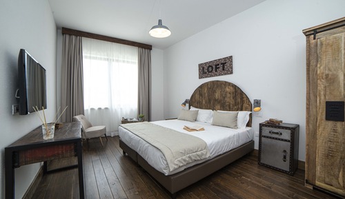 Habitación cuádruple familiar, 1 cama de matrimonio grande con sofá cama