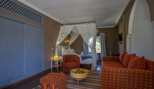 Deluxe King Suite