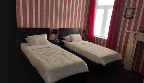 Habitación de lujo con 1 cama doble o 2 individuales
