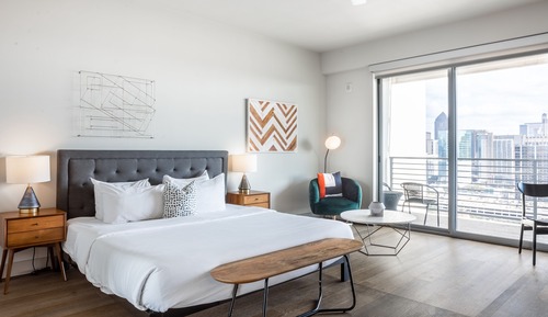 Suite estudio, 1 cama de matrimonio grande, vistas a la ciudad