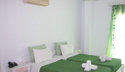 Habitación económica con 2 camas individuales