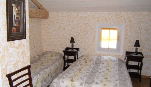 Habitación familiar, varias camas, vistas al jardín