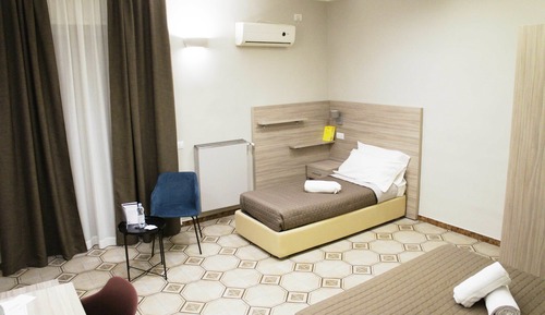 Habitación triple Confort, varias camas (IL LAGO)