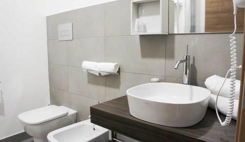 Habitación económica con 1 cama doble o 2 individuales (LA SANTA LUCIA)