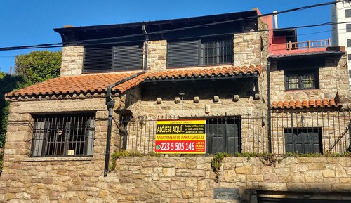 Apartamento clásico, vistas al mar, en una planta alta