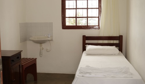 Habitación básica, baño compartido