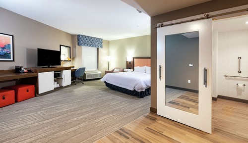 Habitación, 1 cama de matrimonio grande, accesible para personas con discapacidad, bañera