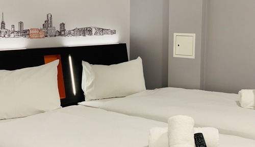 Habitación básica con 2 camas individuales (No Windows)