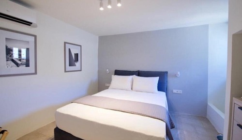 Two Bedroom Beachfront Family Maisonette