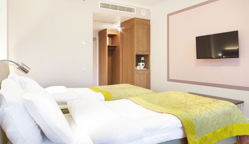 Habitación estándar con 2 camas individuales (Front Manor)