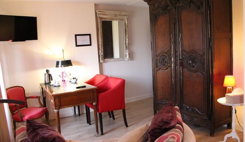 Habitación superior, vistas al jardín (Eugénie)