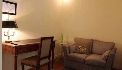 Habitación superior, vistas al jardín (Pillet-Will)