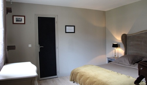 Suite superior, vistas al patio (La Sellerie)