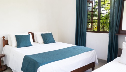 Habitación triple estándar, 1 habitación, no fumadores, vistas al jardín