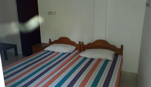 Habitación económica con 2 camas individuales