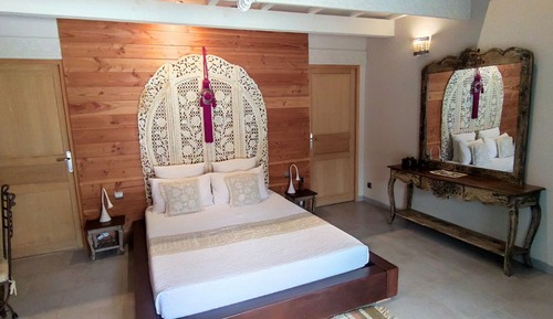 Habitación doble, 1 cama de matrimonio, no fumadores, vistas a la piscina