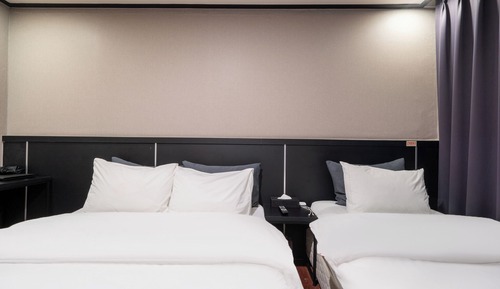 Habitación estándar con 2 camas individuales (Free access to fitness)