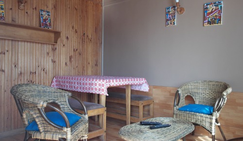 Cabaña familiar, 2 habitaciones, baño privado (4 pax)