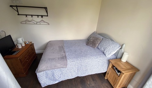 Habitación doble, 1 cama doble, baño privado